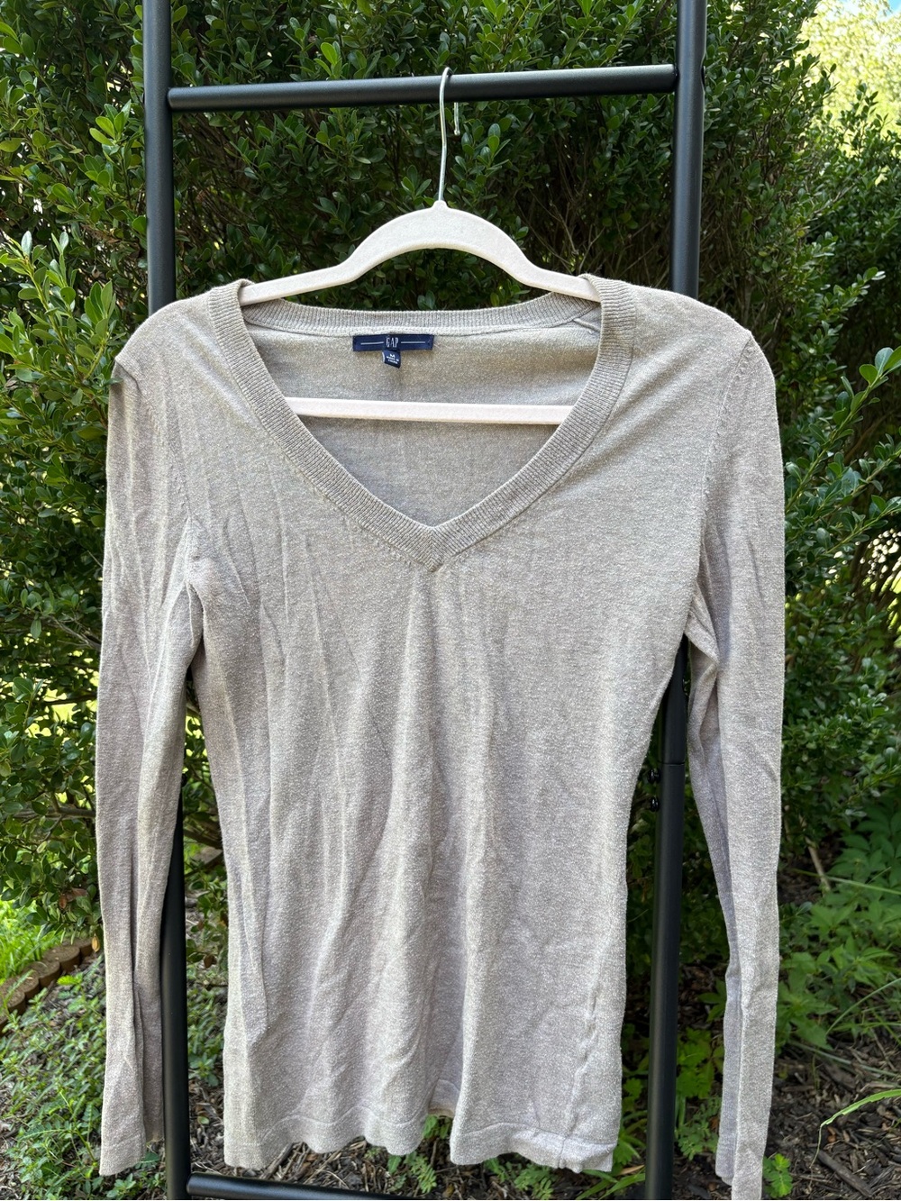 GAP Women's V-Neck Long Sleeve Top - Light Taupe Heather